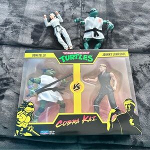 Cobra Kai TMNT Figurine Set